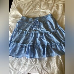 Cute light weight summer skirt!